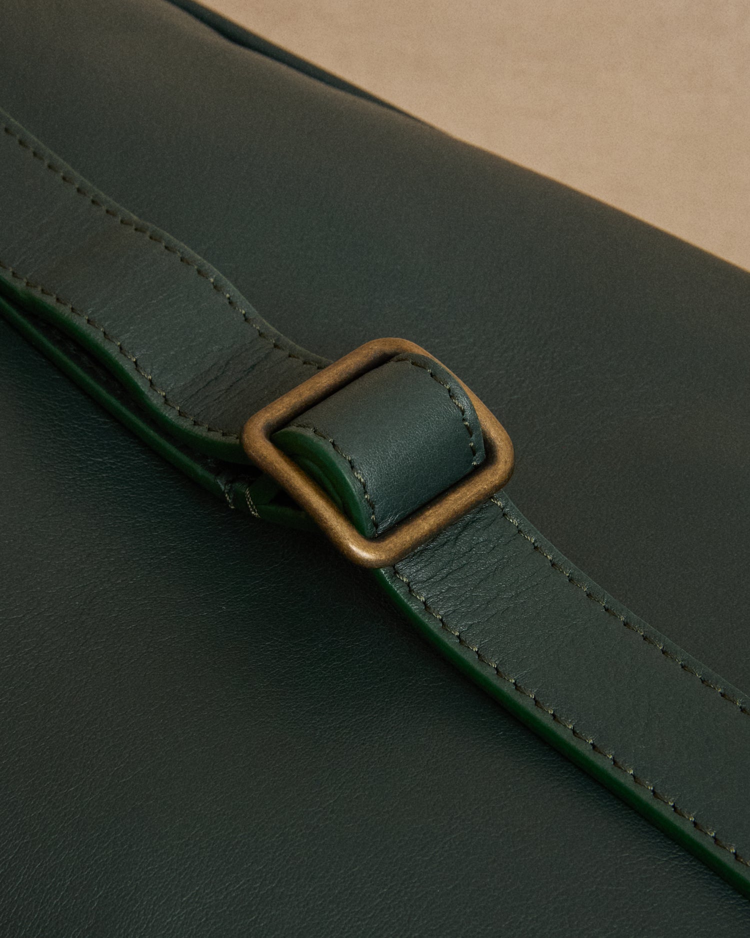 LAGOA - Leather Tennis Carrier