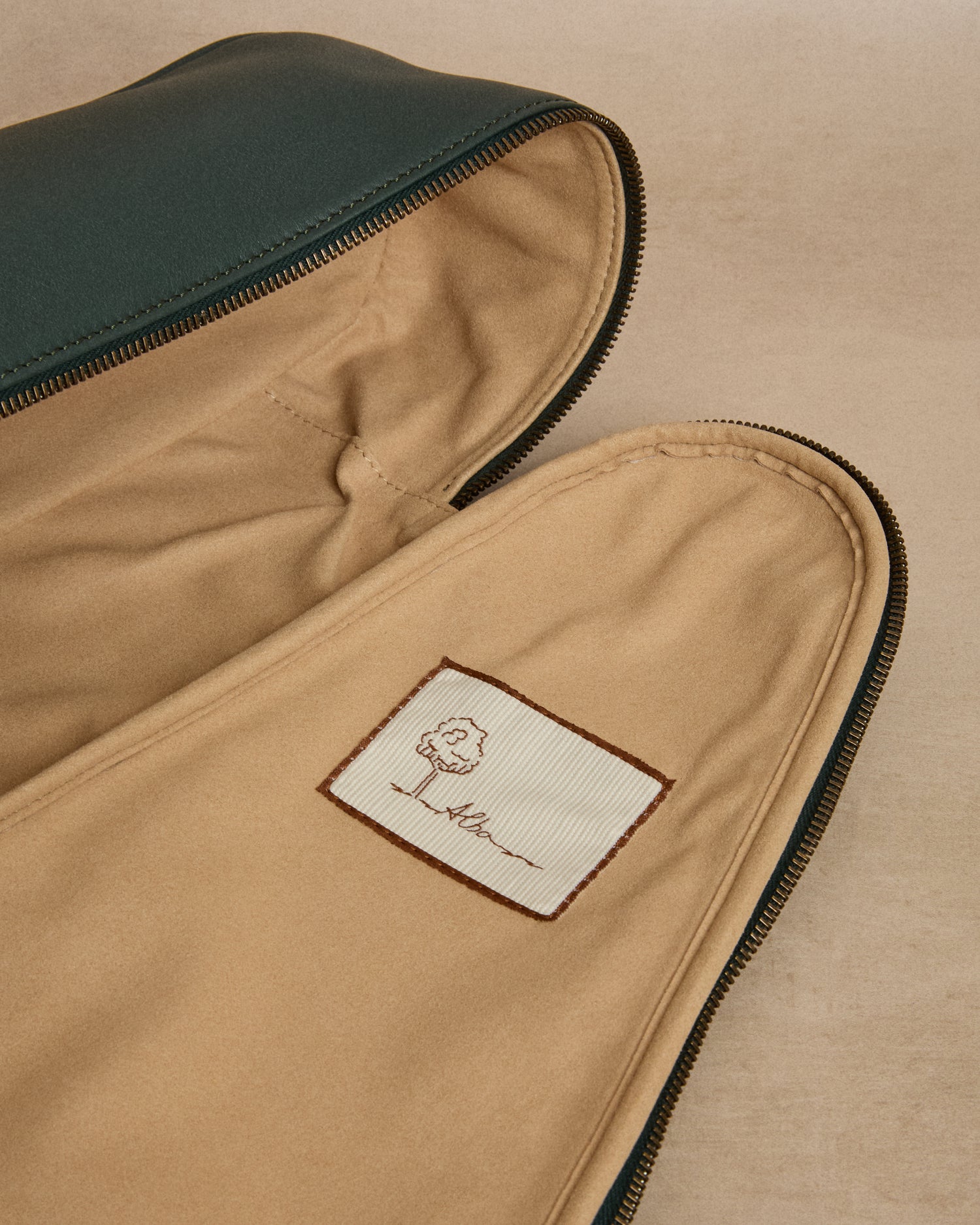 LAGOA - Leather Tennis Carrier